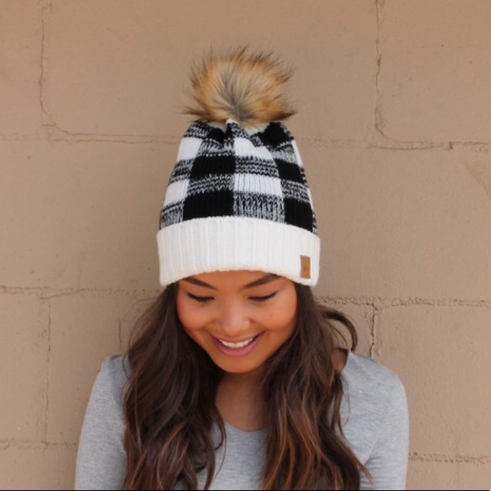 SOLD OUT Black White Buffalo Plaid Fleece Lined Beanie - Picture 3 of 3